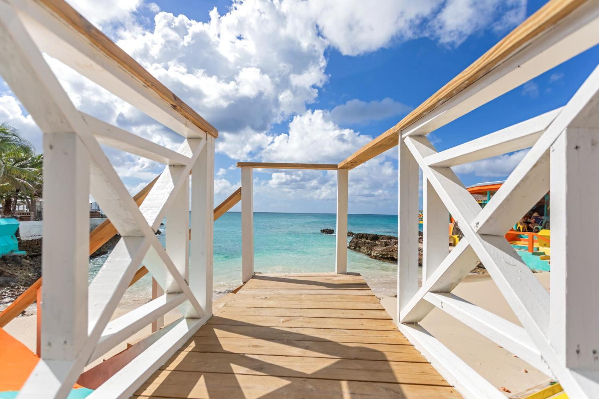 Maho Beach House - Studio - Beach Access מראה חיצוני תמונה